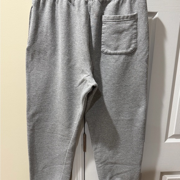 Hanes Gray Fleece Sweatpants - Size Large (Great Condition) - Picture 2 of 5